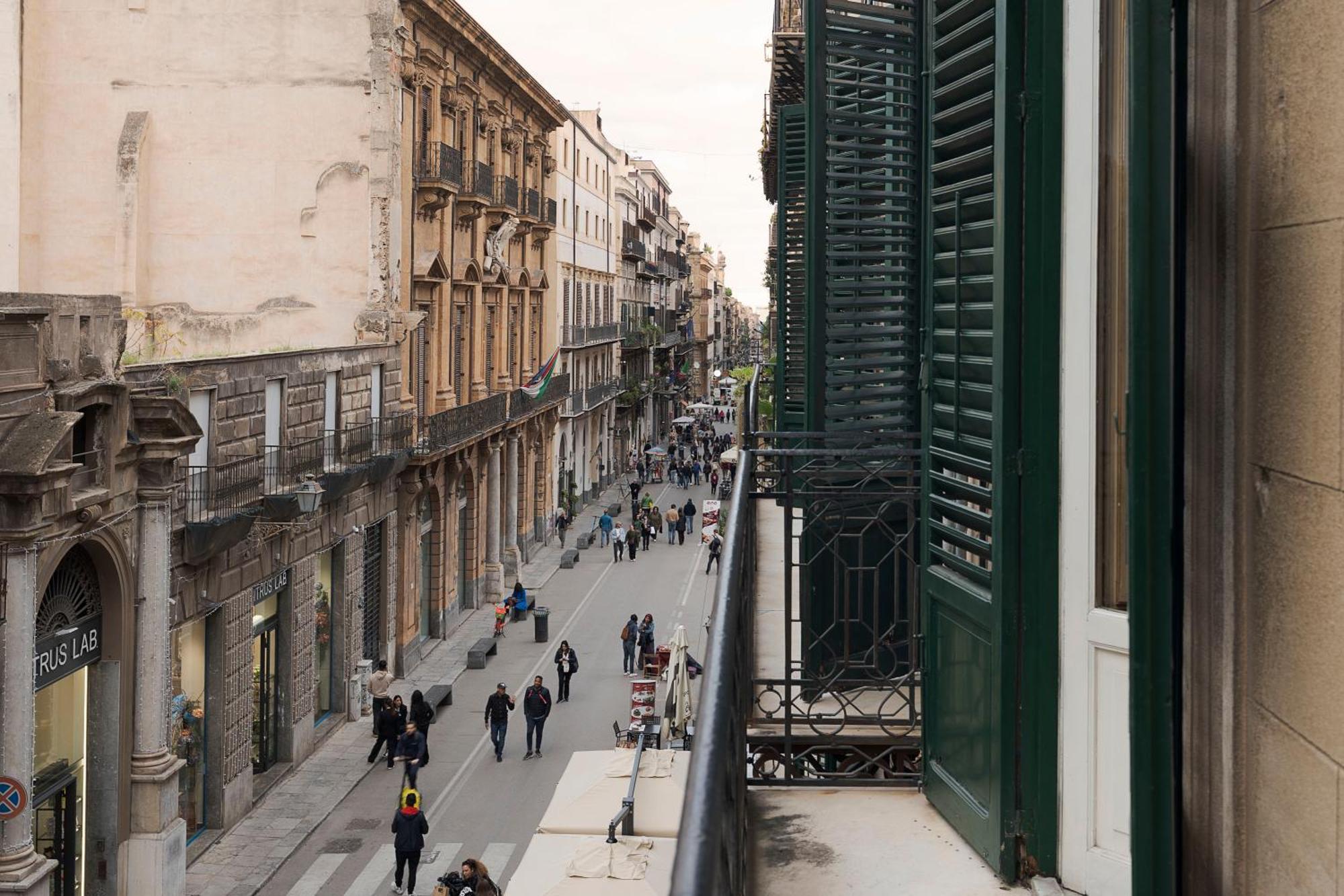 Palazzo Arone Dei Baroni Di Valentino Hotel Palermo Exterior photo