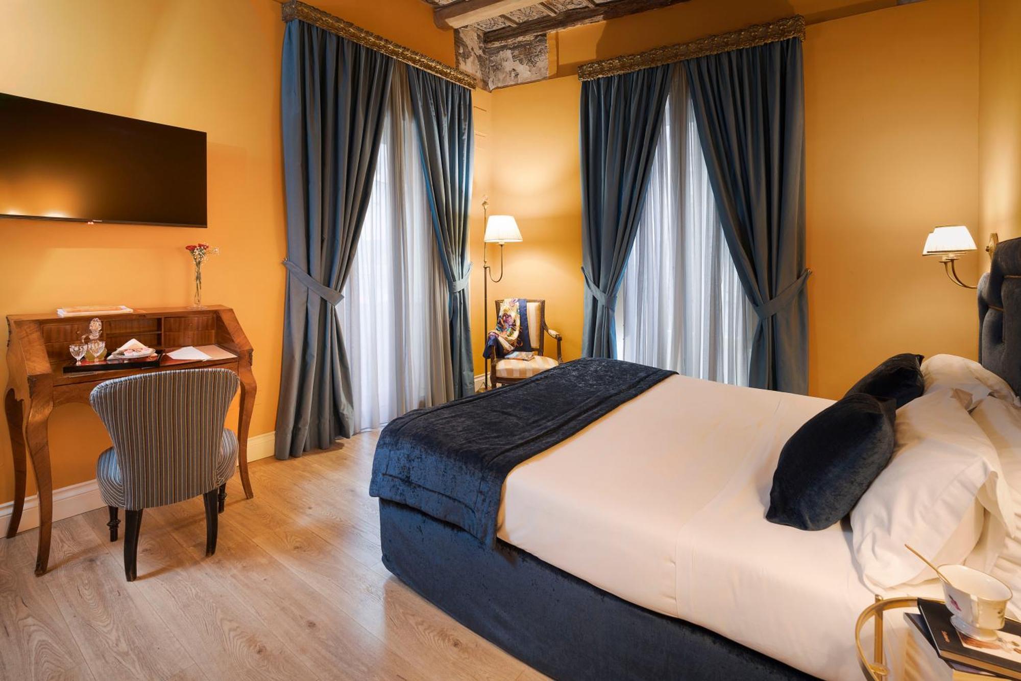 Palazzo Arone Dei Baroni Di Valentino Hotel Palermo Exterior photo